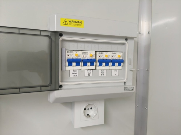 Aktion Retro Trailer  PFS2520 mit Kühlschrank